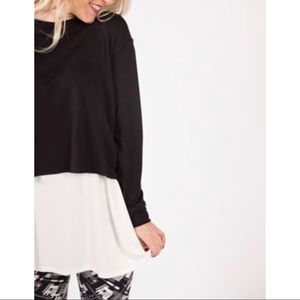 NWT - Subtly cropped pullover sweater - S